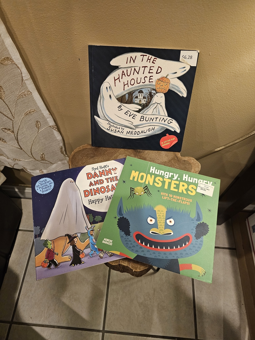 Hungry, Hungry Monsters - Danny The Dinosaur Fun Books